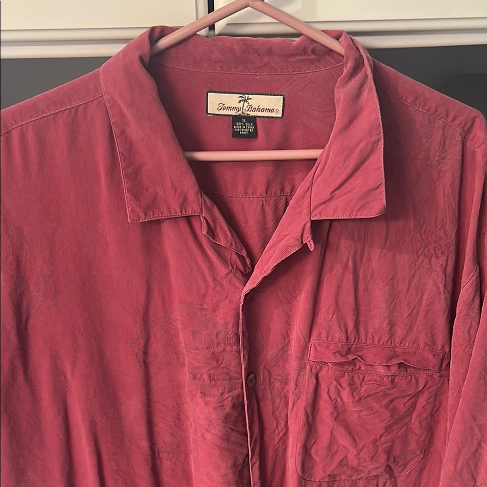 100% silk hidden placket pocket button-down dress shirt